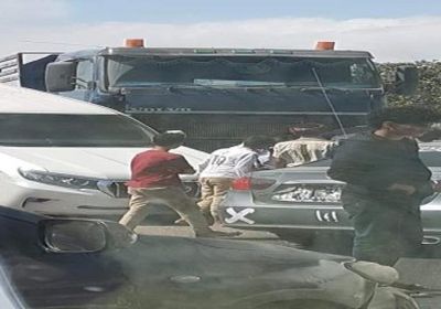 حادث مروري يعطل شارعاً حيوياً بخورمكسر 