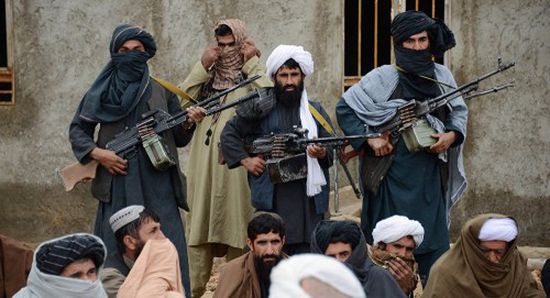طالبان تنفي إجراء مباحثات مع أمريكا (تفاصيل)