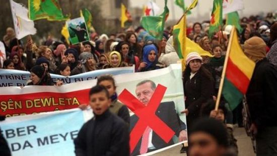 في ذكرى هجوم "عفرين".. تظاهرات في سوريا وأوروبا ضد تركيا