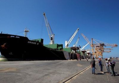 التحالف العربي: ميليشيا الحوثي تعطل دخول 4 سفن لميناء الحديدة منذ 34 يوماً