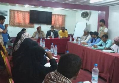 ورشة عمل سياسية بحضور قيادات بارزة في أبين