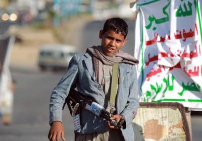 مليشيا الحوثي تحرم الأطفال من أمهاتهم (فيديو)