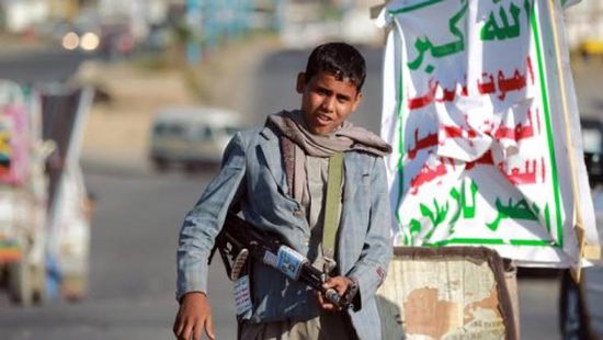 مليشيا الحوثي تحرم الأطفال من أمهاتهم (فيديو)