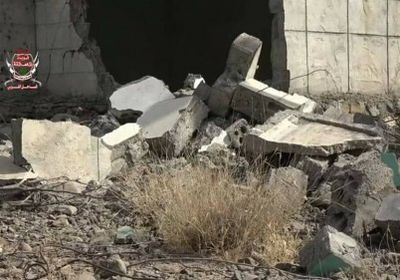 المليشيات تقصف أحد المساجد بمثلث البرح غربي تعز (صور)