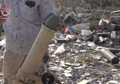 مدفعية " العمالقة" تدك مواقع الحوثيين غربي تعز