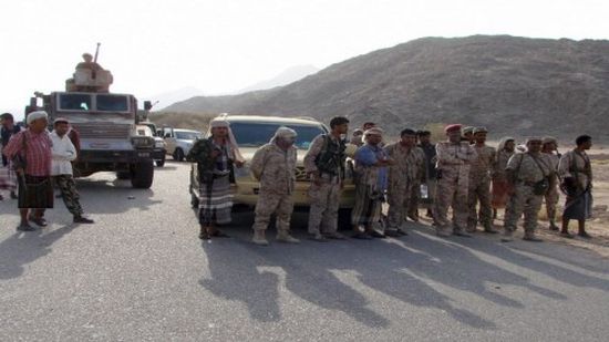 مسلحون قبليون يهاجمون مقرًا للسلطة المحلية في الشيخ عثمان