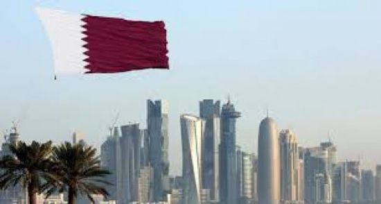 سياسي يُطالب الدول العربية بعزل قطر (تفاصيل)