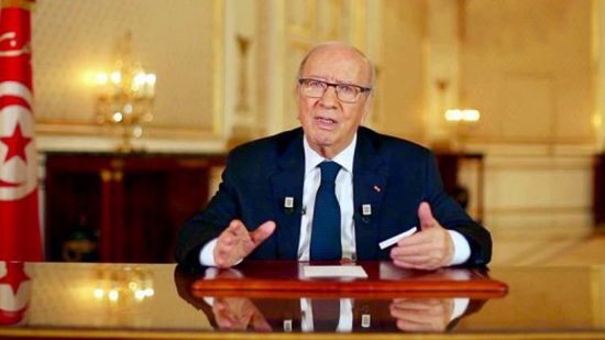 "السبسي" يتهم إخوان تونس بدفع "الشاهد" لتشكيل حزب يشاركها الحكم