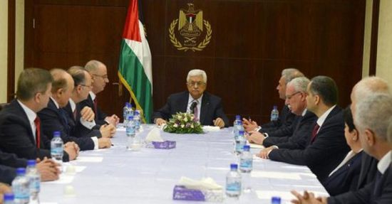 الحكومة الفلسطينية تقدم استقالتها لـ"عباس"
