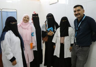 اليونسيف تواصل جهودها في دعم الرعاية الصحية لأبناء عدن