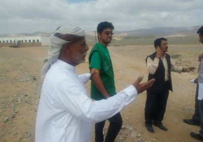 تسليم موقع بناء مدرسة سيحوت من قبل البرنامج السعودي لتنمية وإعمار اليمن