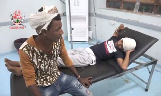 إصابة شاب في مدينة حيس بشظايا حوثية (فيديو)