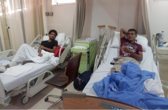 وفد حكومي يبحث في القاهرة تسهيل دخول الجرحى اليمنيين