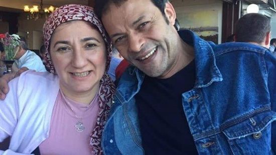 الحكم بحبس الفنان هشام عبد الله وزوجته بقضية " إعلام الإخوان "