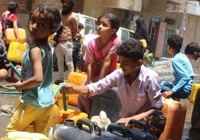 تحركات لإغاثة المتضررين من انقطاع المياه بتعز