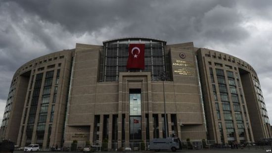 محكمة تركية تقضي بسجن كرديتين 14 عاماً بدعوى الإرهاب