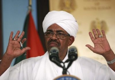 لكبح الاحتجاجات.. البشير يتعهد بتطوير المناطق الريفية بالسودان