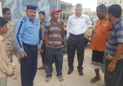 حملة ميدانية للقضاء على المظاهر العشوائية في عاصمة المهرة (صور)