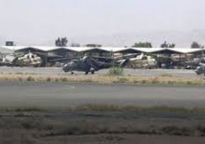 إعلامي يُفجر مفاجآة عن حادث استهداف قاعدة العند