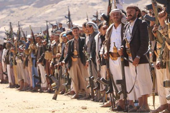 الحوثي يواجه انشقاقات العسكريين والمدنيين في مأرب وذمار