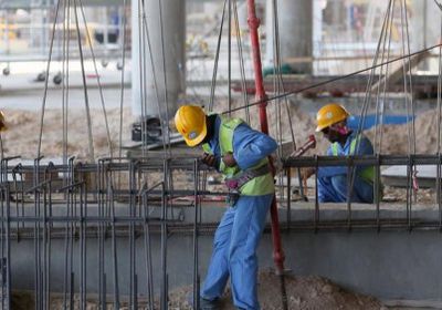 العفو الدولية تحذر من انتهاكات قطر ضد عمال "المونديال"