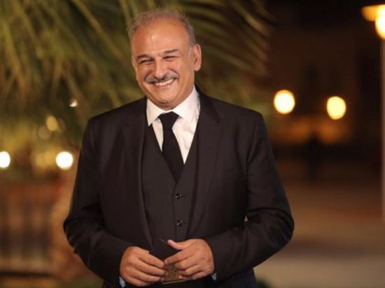 النجم السوري جمال سليمان يعتذر عن مسرحية " الأرض "