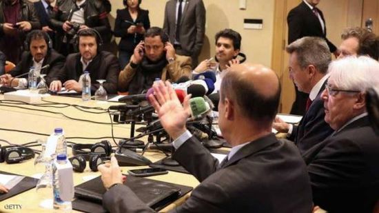 "الكل مقابل الكل".. وفد الحكومة يحرج الحوثي بأولى جلسات تبادل الأسرى بعمان