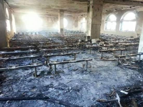 خطة الحوثي لتجهيل المواطنين تستمر.. حرق مكتبة علمية بصنعاء