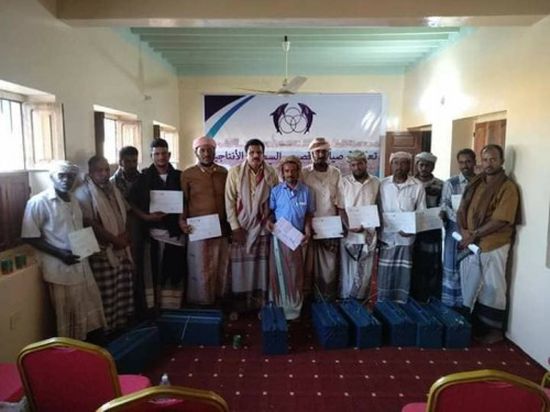 وكالة تنمية المنشآت الصغيرة تدعم 237 صيادا بحضرموت