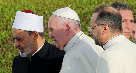 صحافي: التاريخ سيتذكر قداس البابا في الإمارات