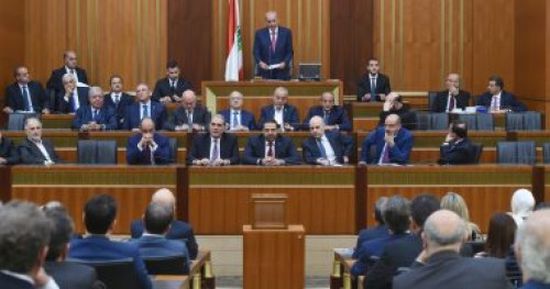 وزير لبناني: الحكومة الجديدة ستوافق على تنفيذ الإصلاحات الاقتصادية