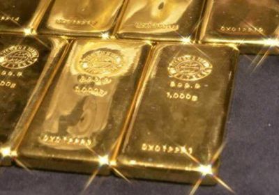 غموض العلاقات التجارية بين بكين وواشنطن يرفع سعر الذهب 0.2 %