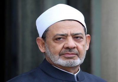 صحفي مُشيدًا بشيخ الأزهر: خطابه دليل على ثقافة الإسلام السمحة 