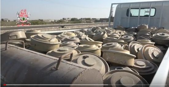 الفرق الهندسية لألوية العمالقة تنتزع مئات الألغام في الحديدة.. (فيديو)