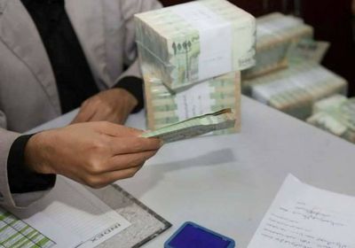 صرف مرتبات المتقاعدين بمحافظة شبوة