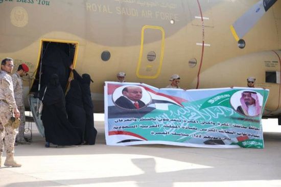 وكيل أول المهرة ورئيس (فينا خير) يستقبلان الدفعة الأولى ويودعان الثانية من المعتمرين (صور)