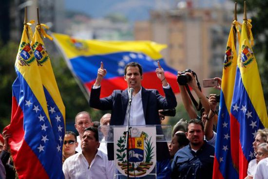 المعارضة الفنزويلية تفتح صندوقاً مصرفياً بأمريكا لإيرادات النفط