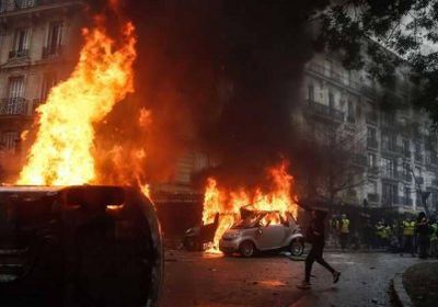 البرلمان الفرنسي يقر قانونًا لمواجهة الاحتجاجات