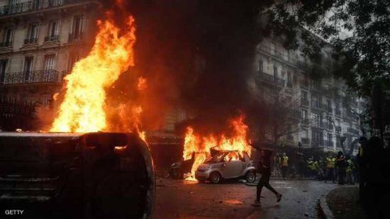 البرلمان الفرنسي يقر قانونًا لمواجهة الاحتجاجات