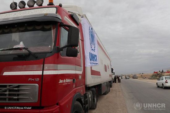 مفوضية اللاجئين تكشف عن محتويات المساعدات الإنسانية لمخيم الركبان