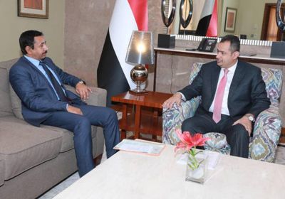 استئناف تصدير النفط وتجهيز مطار عتق.. أبرز نتائج لقاء عبدالملك بمحافظ شبوة