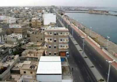 صحافي يُهاجم الأمم المتحدة ويُطالب بتحرير الحديدة