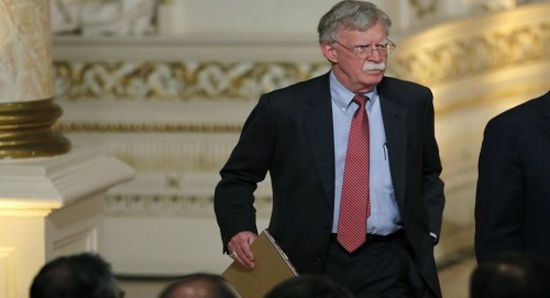 "بولتون" يناقش تعزيز حلف الناتو مع "سامويلسن"