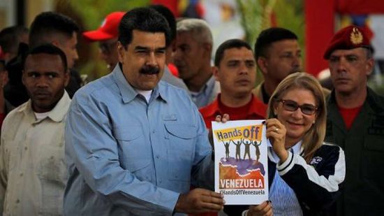 "مادورو" ينضم لحملة توقيعات ضد التدخل الأمريكى فى فنزويلا