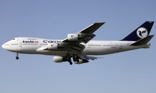 بسبب الانهيار الاقتصادي.. إيران تطرح أسهم أقدم شركة طيران للبيع