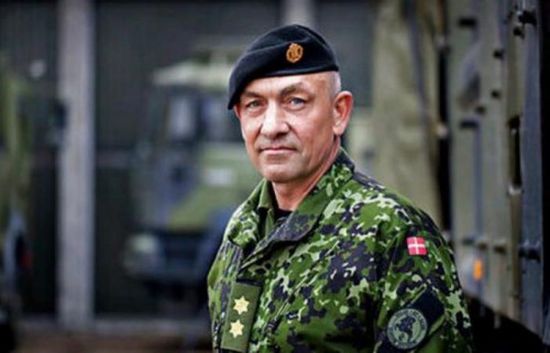 مايكل لوليسغارد يصل العاصمة عدن 