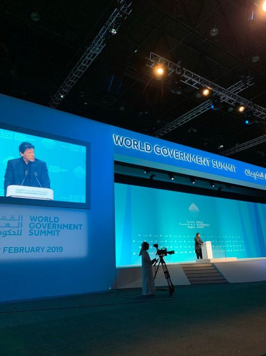 قرقاش: رسائل الإمارات إيجابية يعززها العمل الجاد