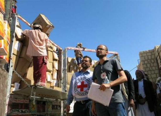 الصليب الأحمر الدولي يزيد من نشاطه بعدن والمحافظات المحررة