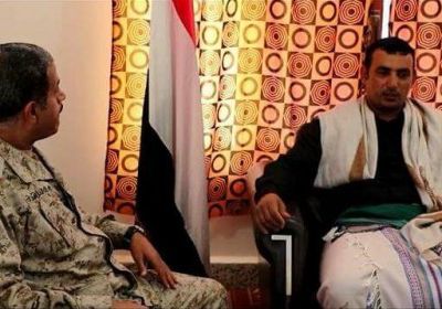 محافظ سقطرى يناقش سبل تنفيذ مشاريع تنموية مع القحطاني 