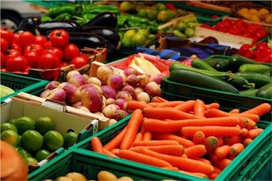 أسعار الخضروات والفواكه في عدن اليوم الثلاثاء 